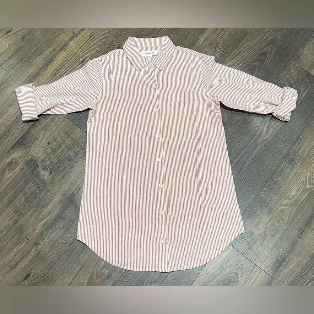 L*Space Woman’s Linen Button Down - XSmall